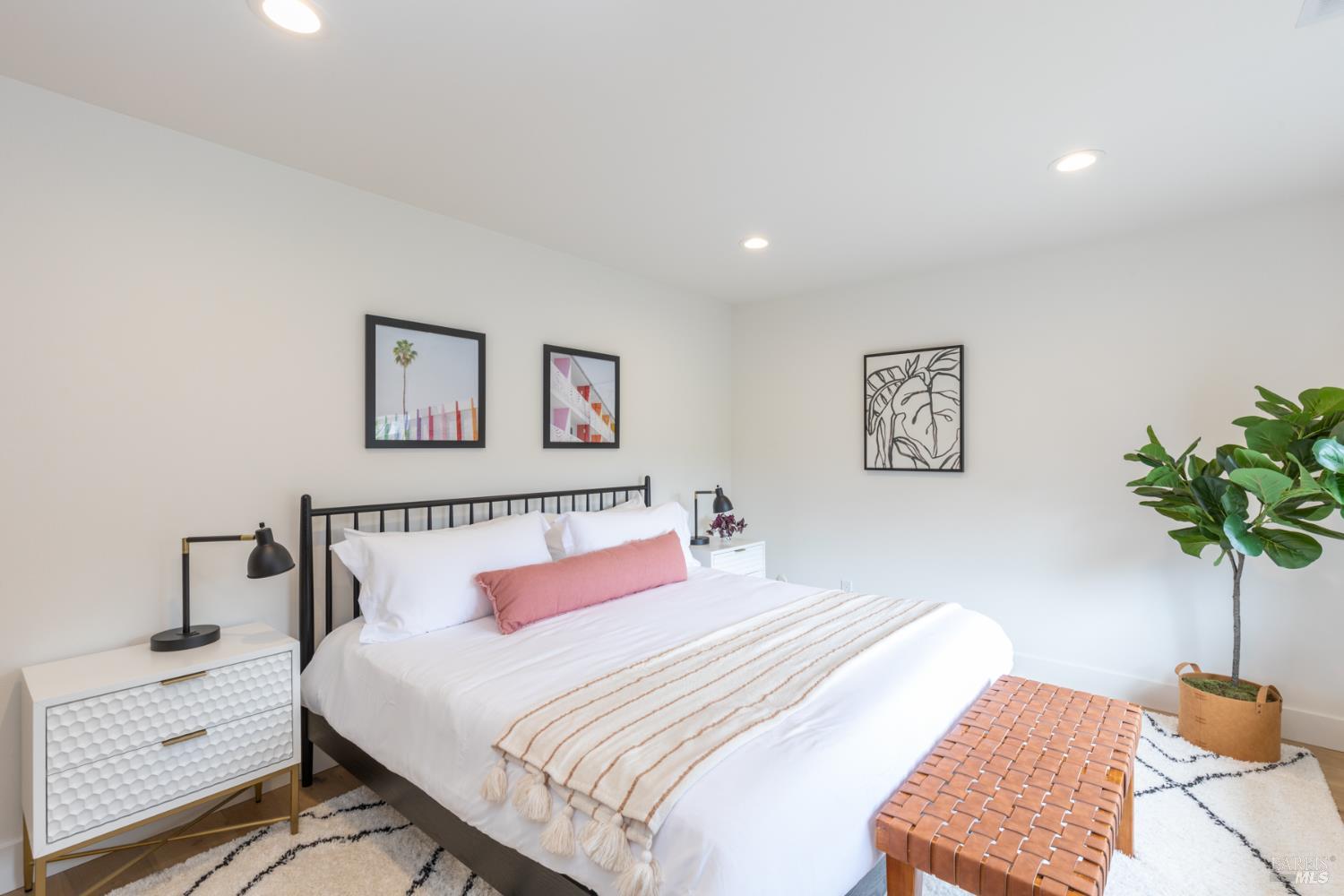 695 Chiquita Road Healdsburg CA 95448
