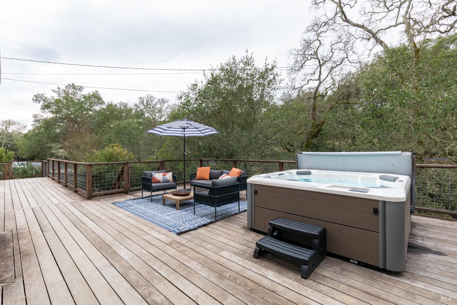 695 Chiquita Road Healdsburg CA 95448