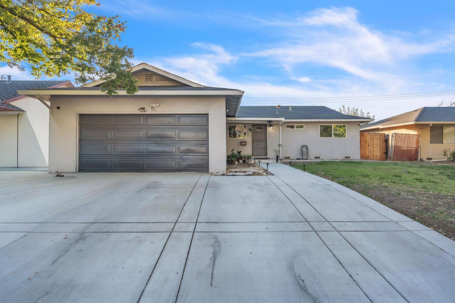 6133 Glenbrook Stockton CA 94702