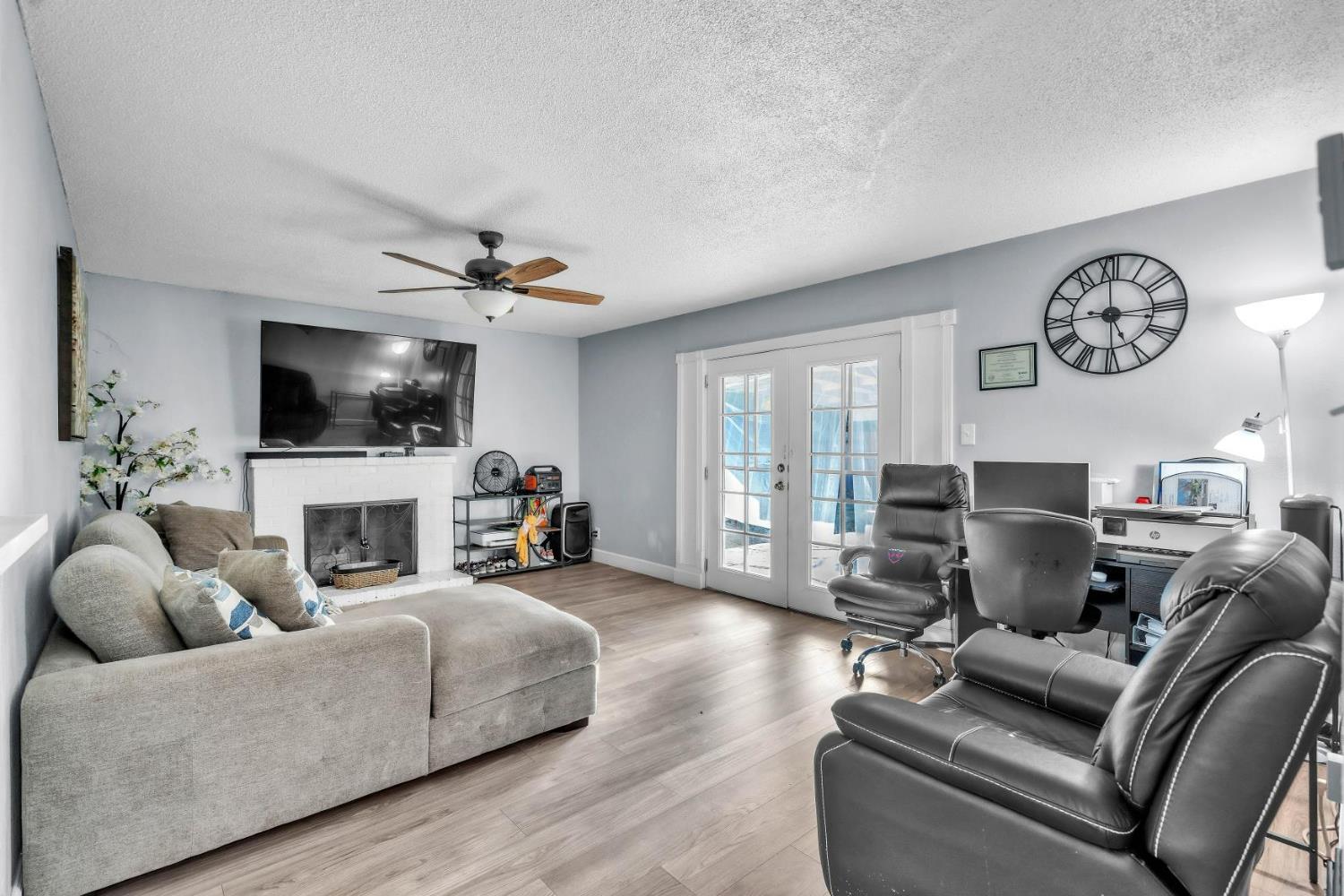 6133 Glenbrook Stockton CA 94702