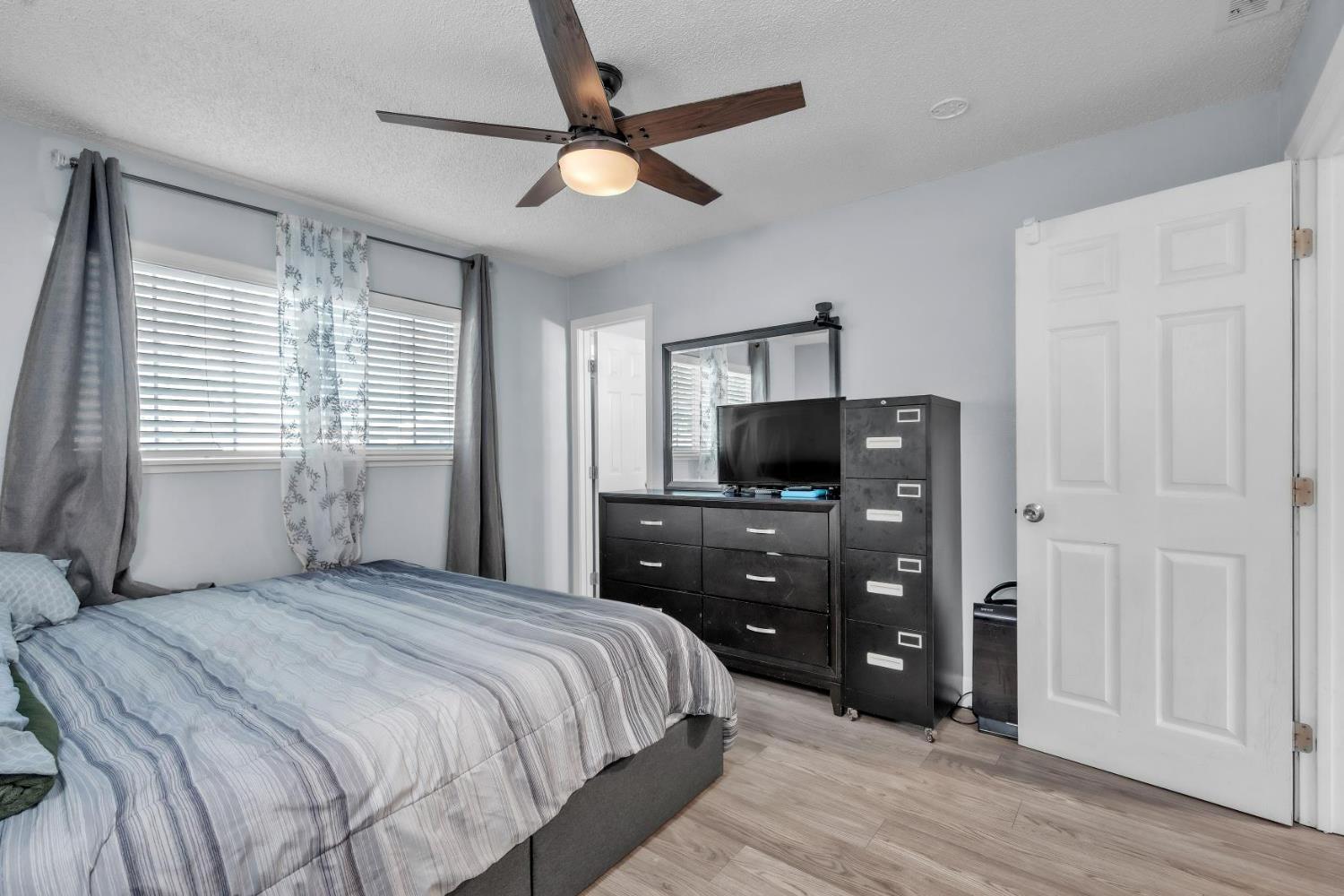 6133 Glenbrook Stockton CA 94702