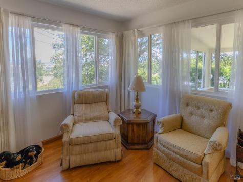 5718 Henning Road Sebastopol CA 95472