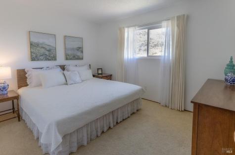 5718 Henning Road Sebastopol CA 95472