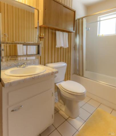 5718 Henning Road Sebastopol CA 95472