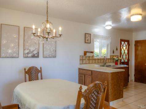 5718 Henning Road Sebastopol CA 95472