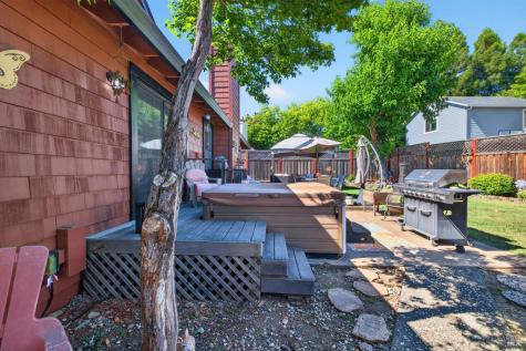 1204 Rincon Meadows Court Santa Rosa CA 95409