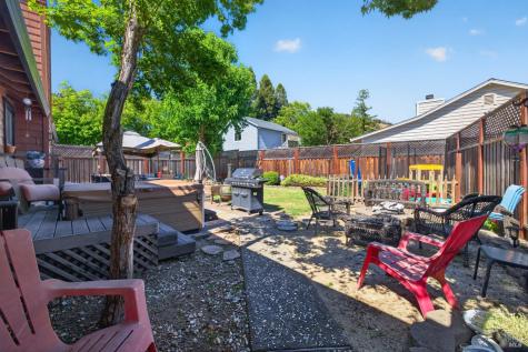 1204 Rincon Meadows Court Santa Rosa CA 95409