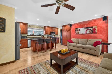 1204 Rincon Meadows Court Santa Rosa CA 95409