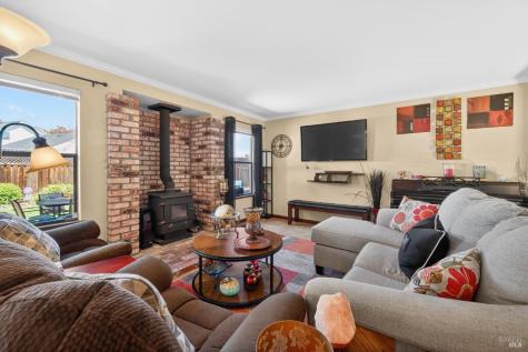 1204 Rincon Meadows Court Santa Rosa CA 95409