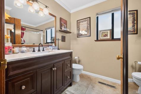 1204 Rincon Meadows Court Santa Rosa CA 95409