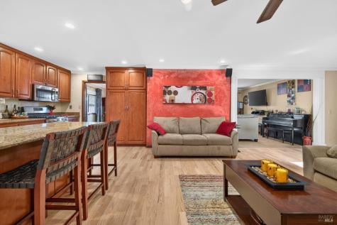 1204 Rincon Meadows Court Santa Rosa CA 95409
