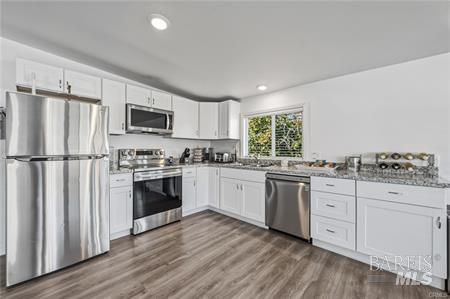 10560 North Drive Clearlake CA 95422