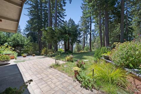 21995-21997 Ansel Court Jenner CA 95450