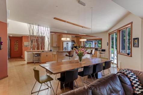 21995-21997 Ansel Court Jenner CA 95450