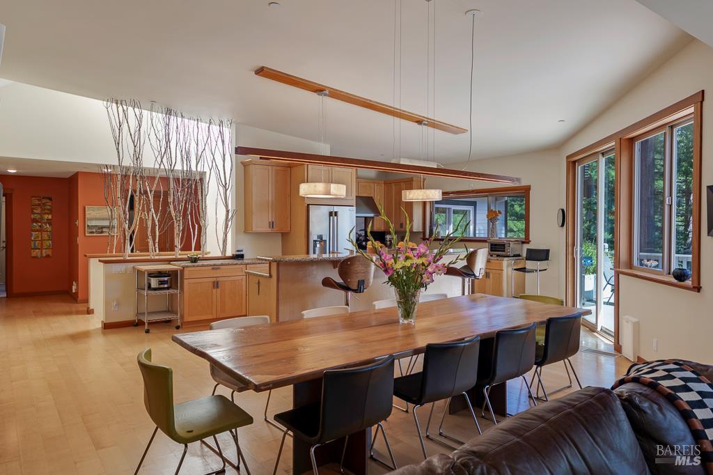 21995-21997 Ansel Court Jenner CA 95450