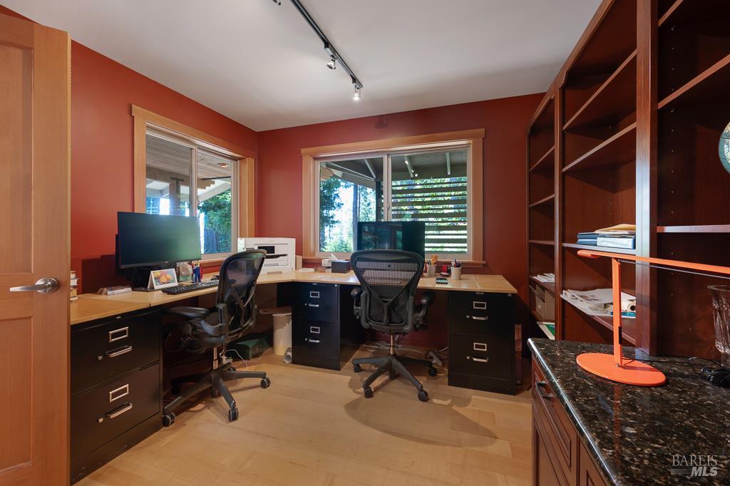 21995-21997 Ansel Court Jenner CA 95450