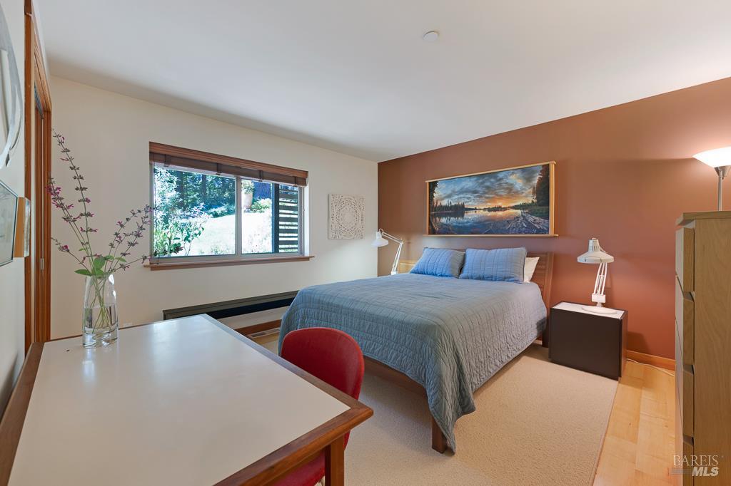 21995-21997 Ansel Court Jenner CA 95450