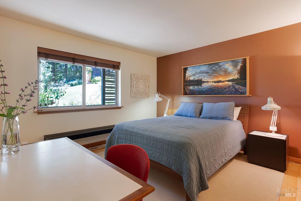21995-21997 Ansel Court Jenner CA 95450