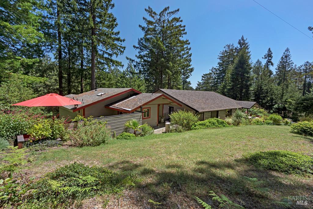 21995-21997 Ansel Court Jenner CA 95450