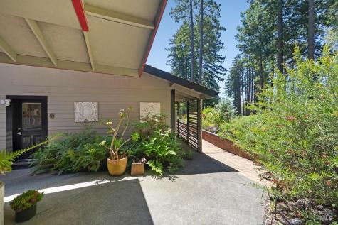 21995-21997 Ansel Court Jenner CA 95450