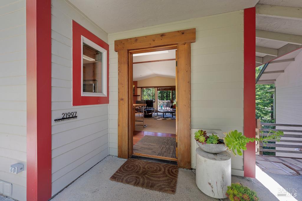 21995-21997 Ansel Court Jenner CA 95450