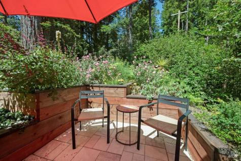 21995-21997 Ansel Court Jenner CA 95450