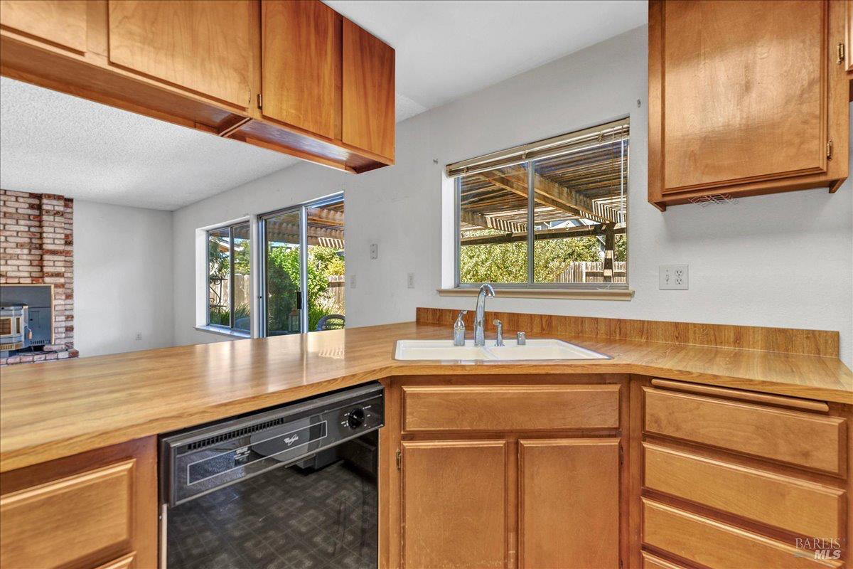 1424 Prospect Way Suisun City CA 94585