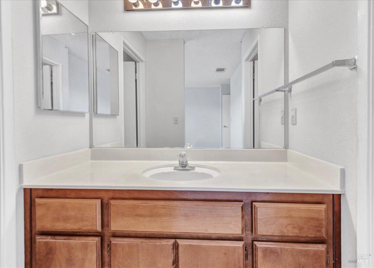 1424 Prospect Way Suisun City CA 94585