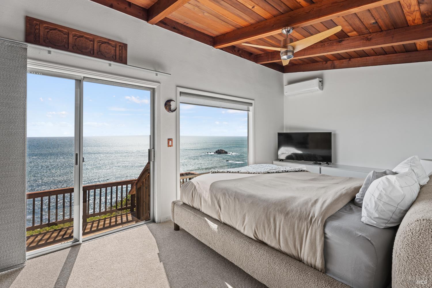 33500 S Highway 1 Gualala CA 95445