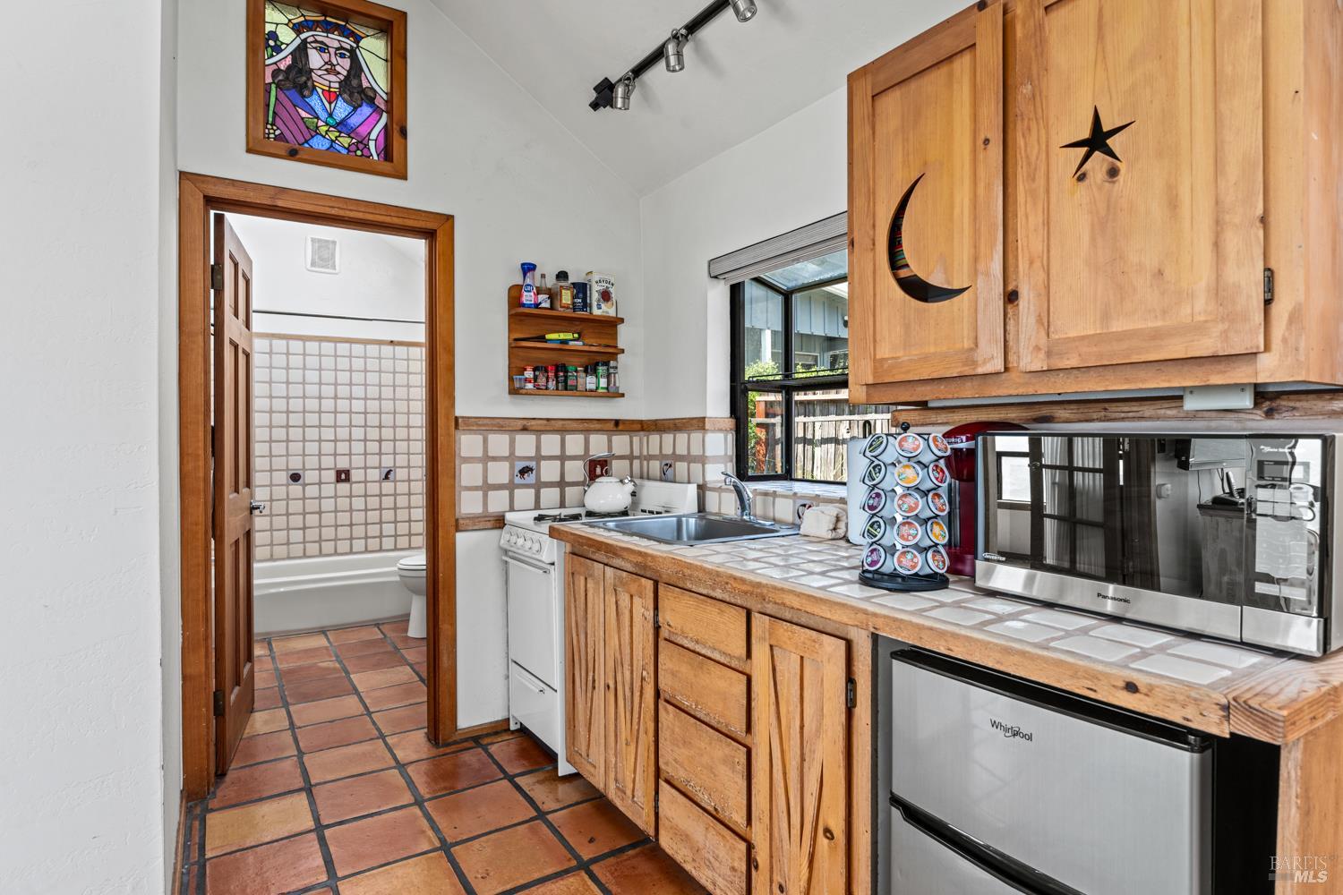 33500 S Highway 1 Gualala CA 95445