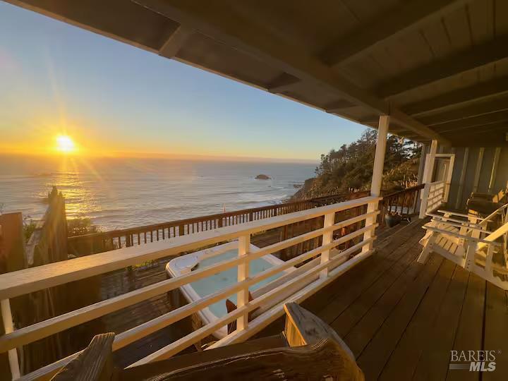 33500 S Highway 1 Gualala CA 95445