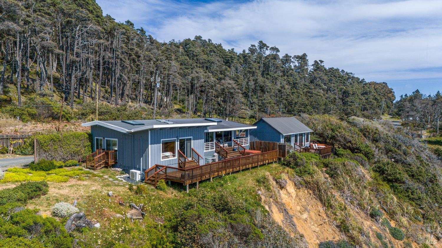 33500 S Highway 1 Gualala CA 95445