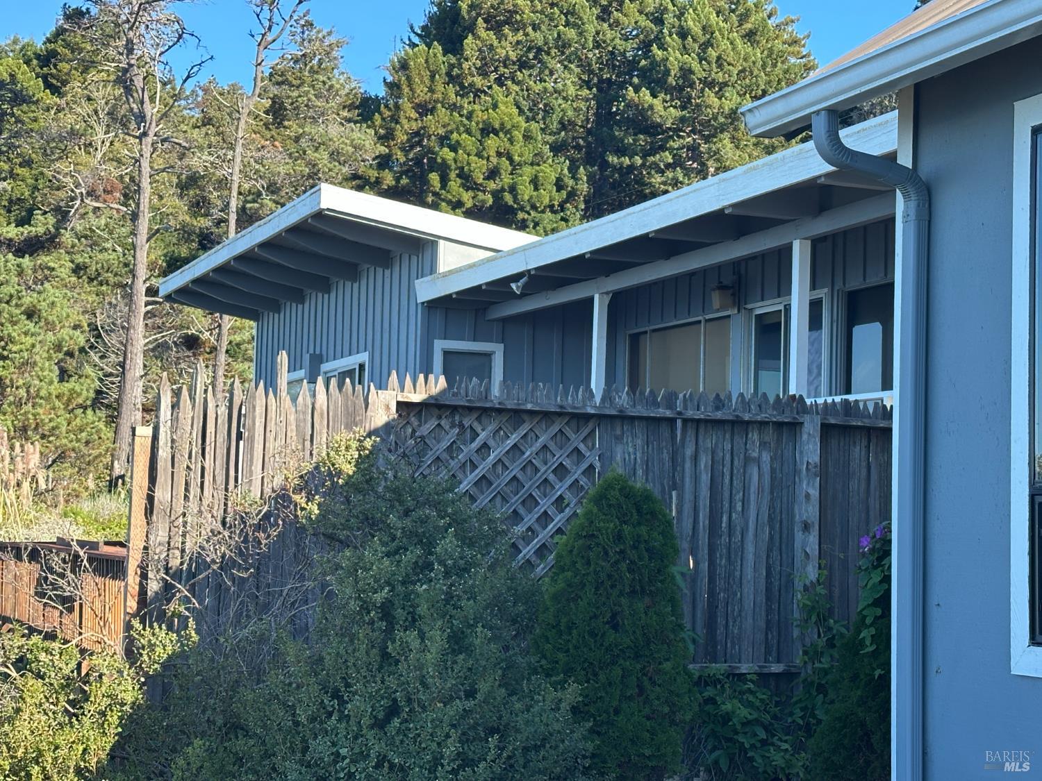 33500 S Highway 1 Gualala CA 95445