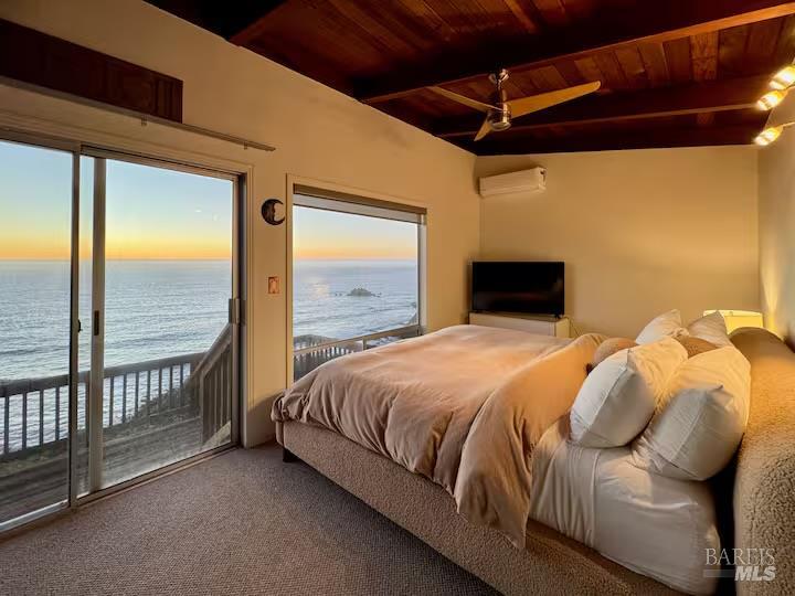 33500 S Highway 1 Gualala CA 95445