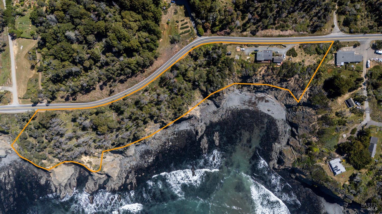 33500 S Highway 1 Gualala CA 95445
