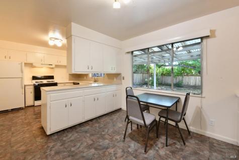 2251 Nordyke Avenue Santa Rosa CA 95403