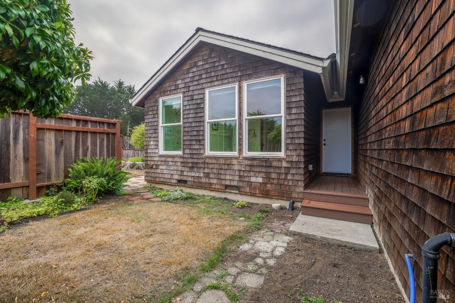 14199 Hanson Circle Mendocino CA 95460
