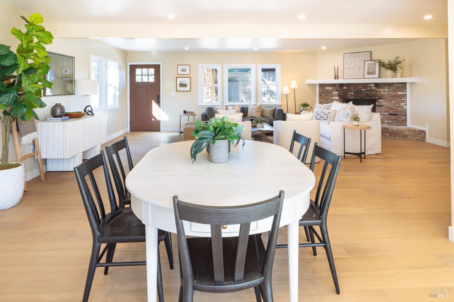 38 Volkers Drive Petaluma CA 94952