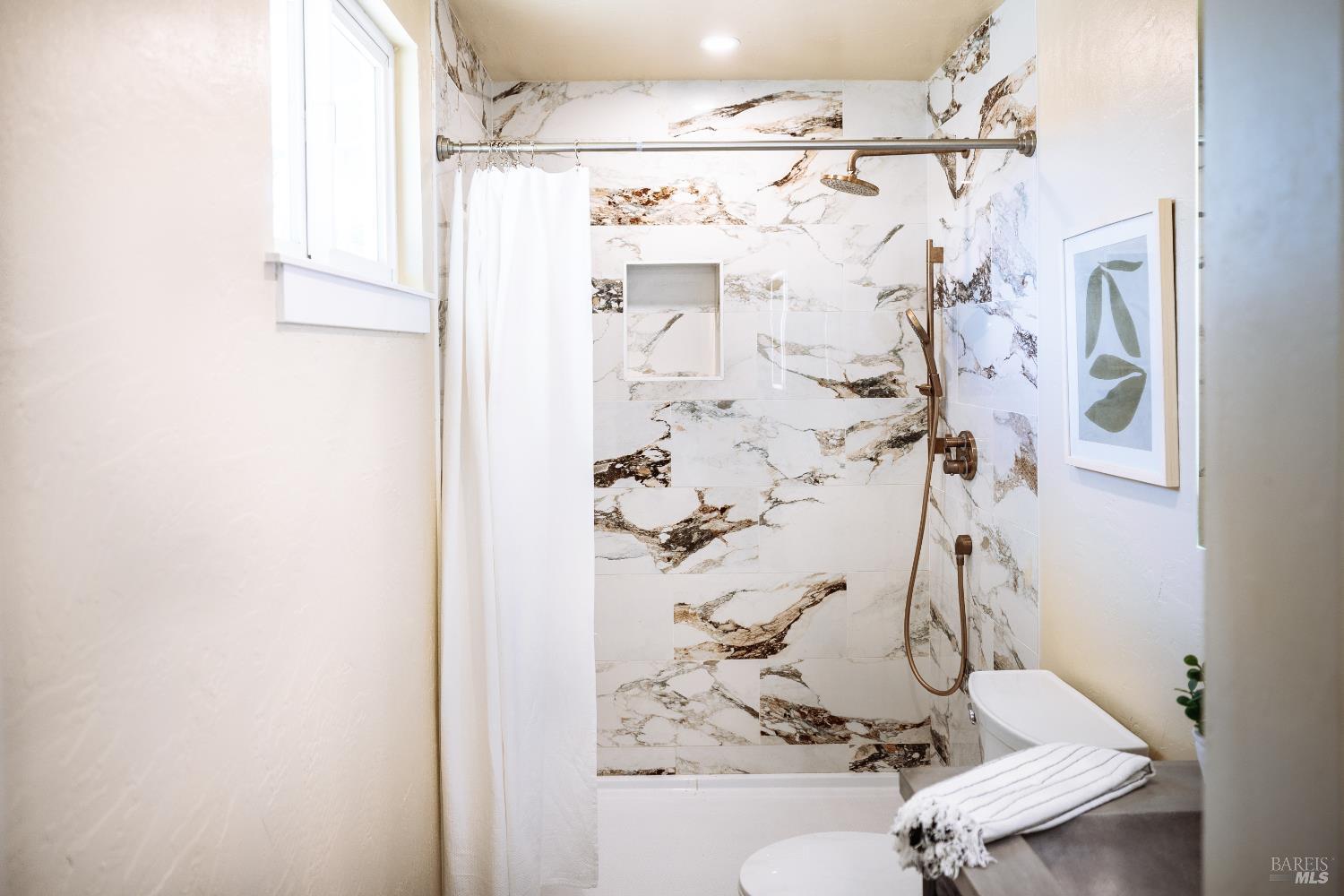38 Volkers Drive Petaluma CA 94952