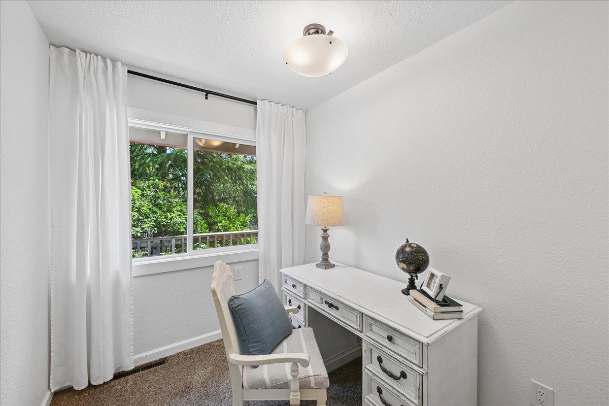 2435 Short Lane Auburn CA 95603