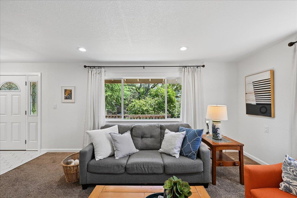 2435 Short Lane Auburn CA 95603