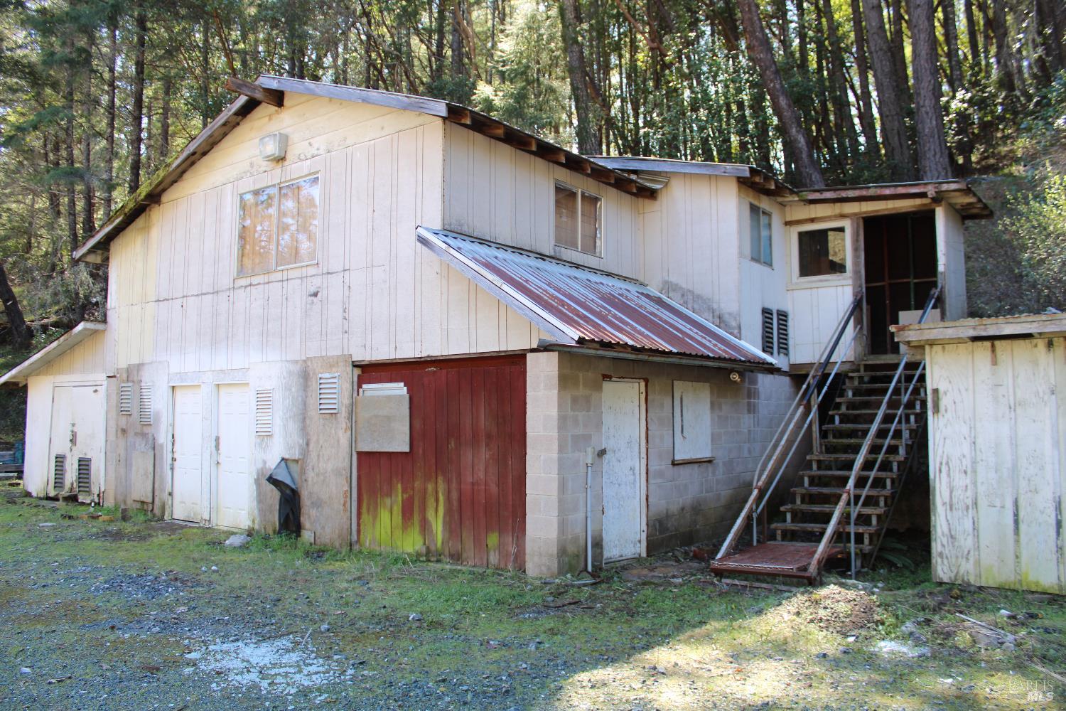 500 Woodman Creek Road Laytonville CA 95454