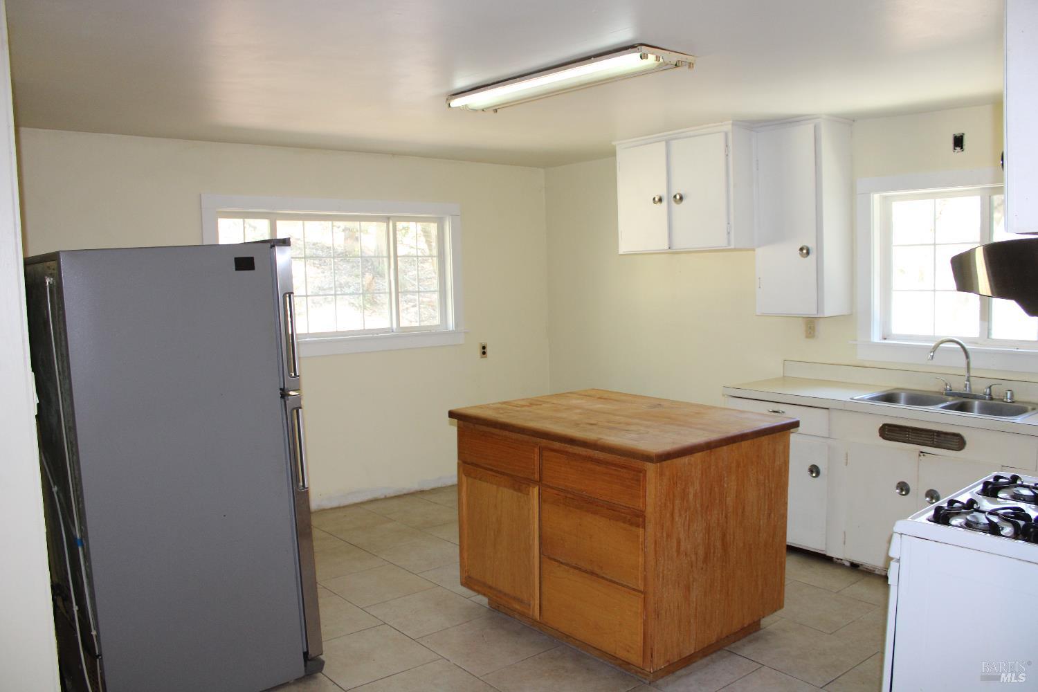 500 Woodman Creek Road Laytonville CA 95454