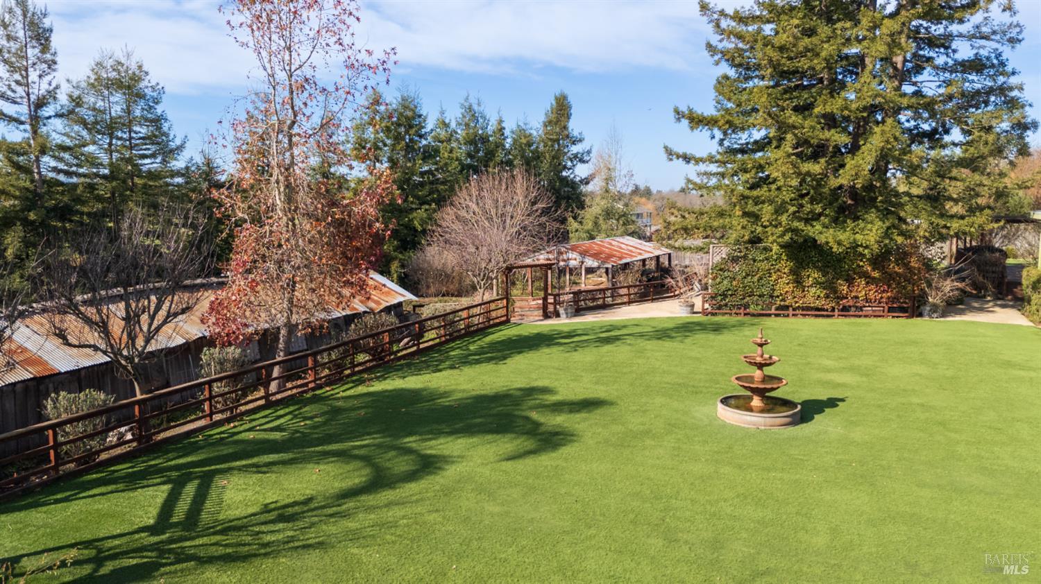5186-5220 Highway 116 Highway S Sebastopol CA 95472