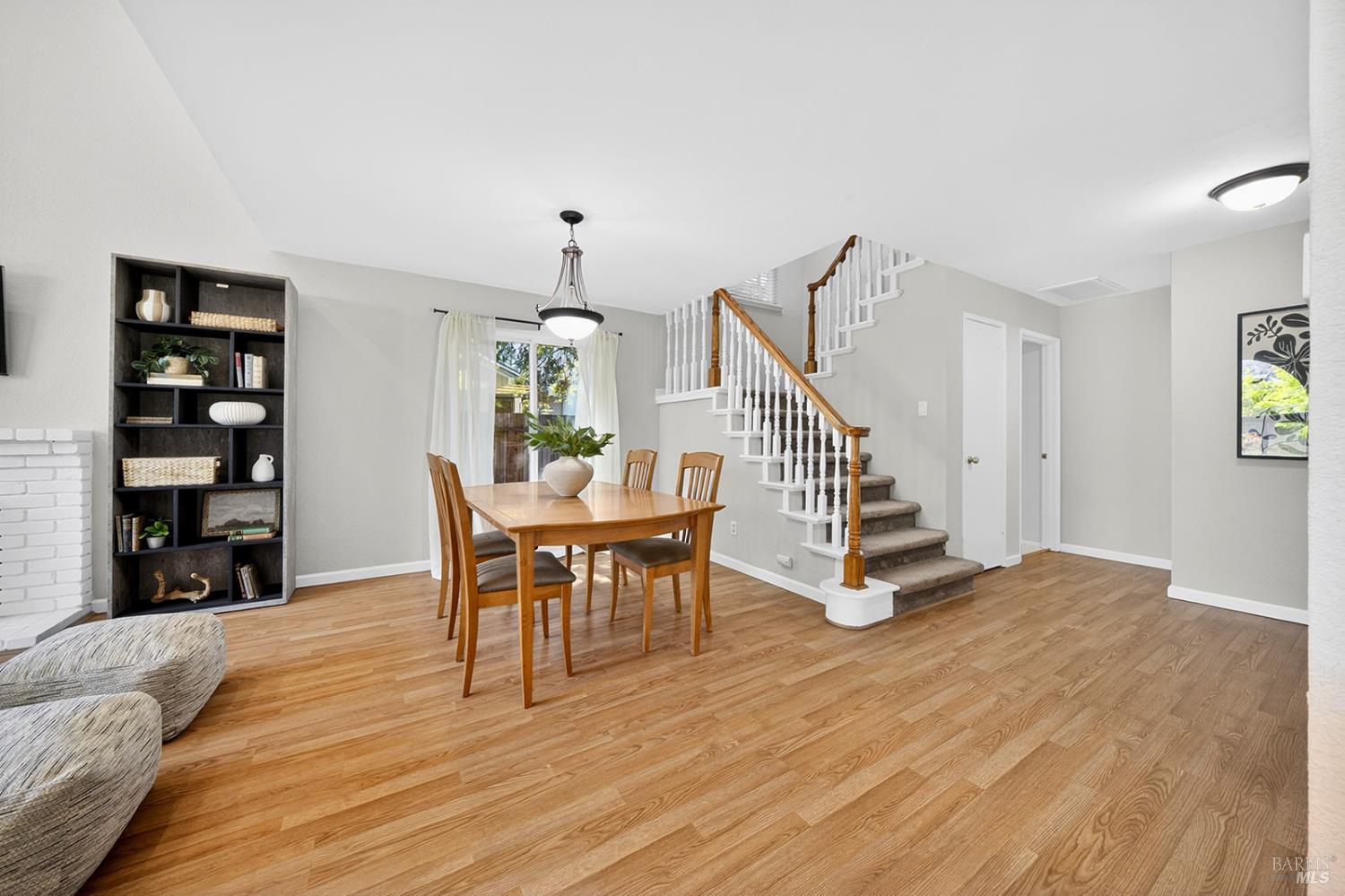 26 Jason Court Petaluma CA 94954