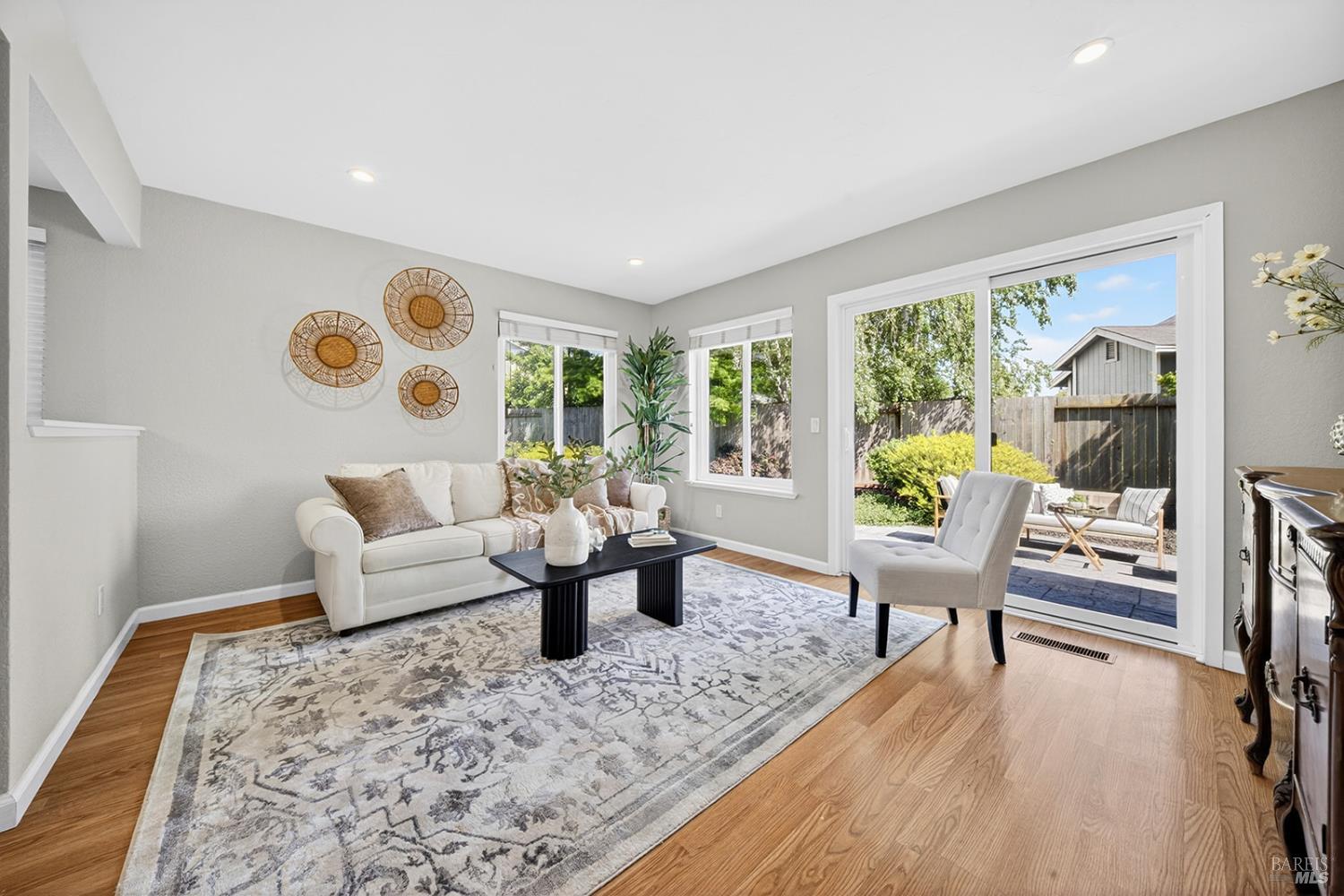 26 Jason Court Petaluma CA 94954