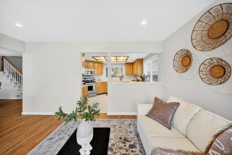 26 Jason Court Petaluma CA 94954