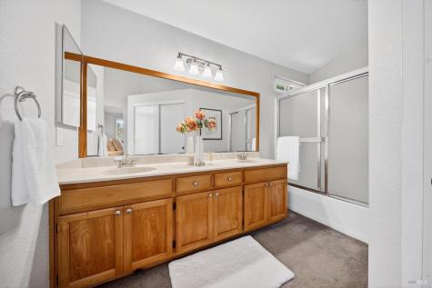 26 Jason Court Petaluma CA 94954
