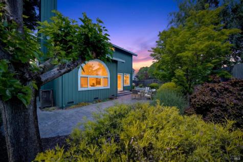 26 Jason Court Petaluma CA 94954