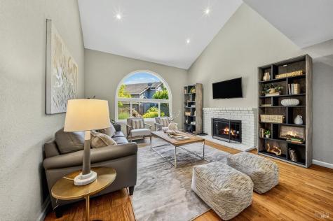 26 Jason Court Petaluma CA 94954